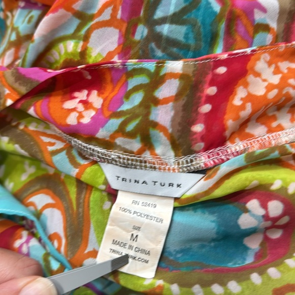 Trina Turk swim coverup, size M, like new condition, worn once. - Picture 7 of 7